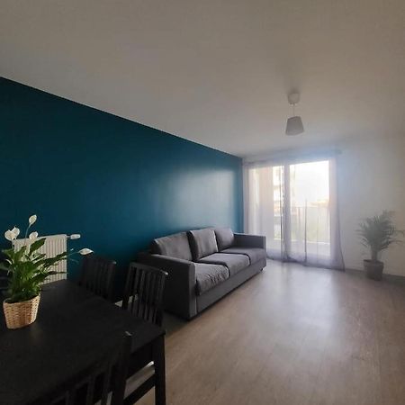 Logement La Courneuve-Aubervilliers Rerb Exterior photo